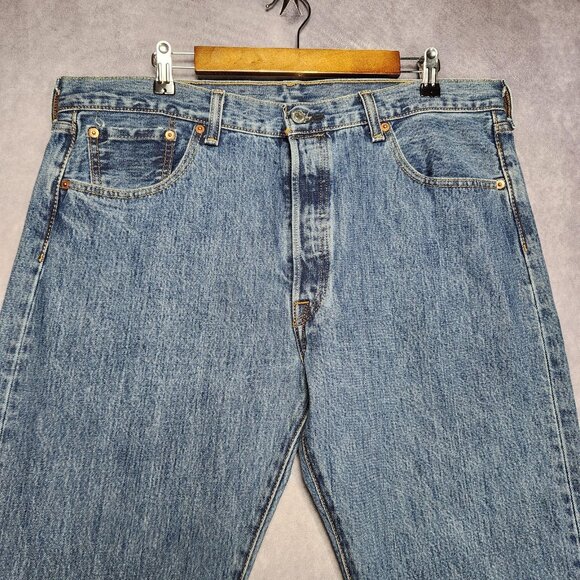 Levis 501 Jeans Mens 38x32 Straight Leg Button Fly Classic‎ Vintage Denim Pants - Picture 2 of 16
